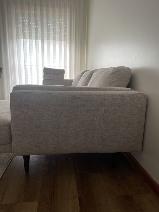 Sofa de 3 lugares com chaise longue Gato Preto