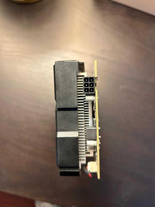 Placa gráfica GTX 1650 Super