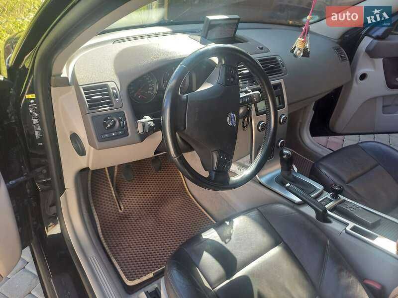 Продам Volvo V50 2009