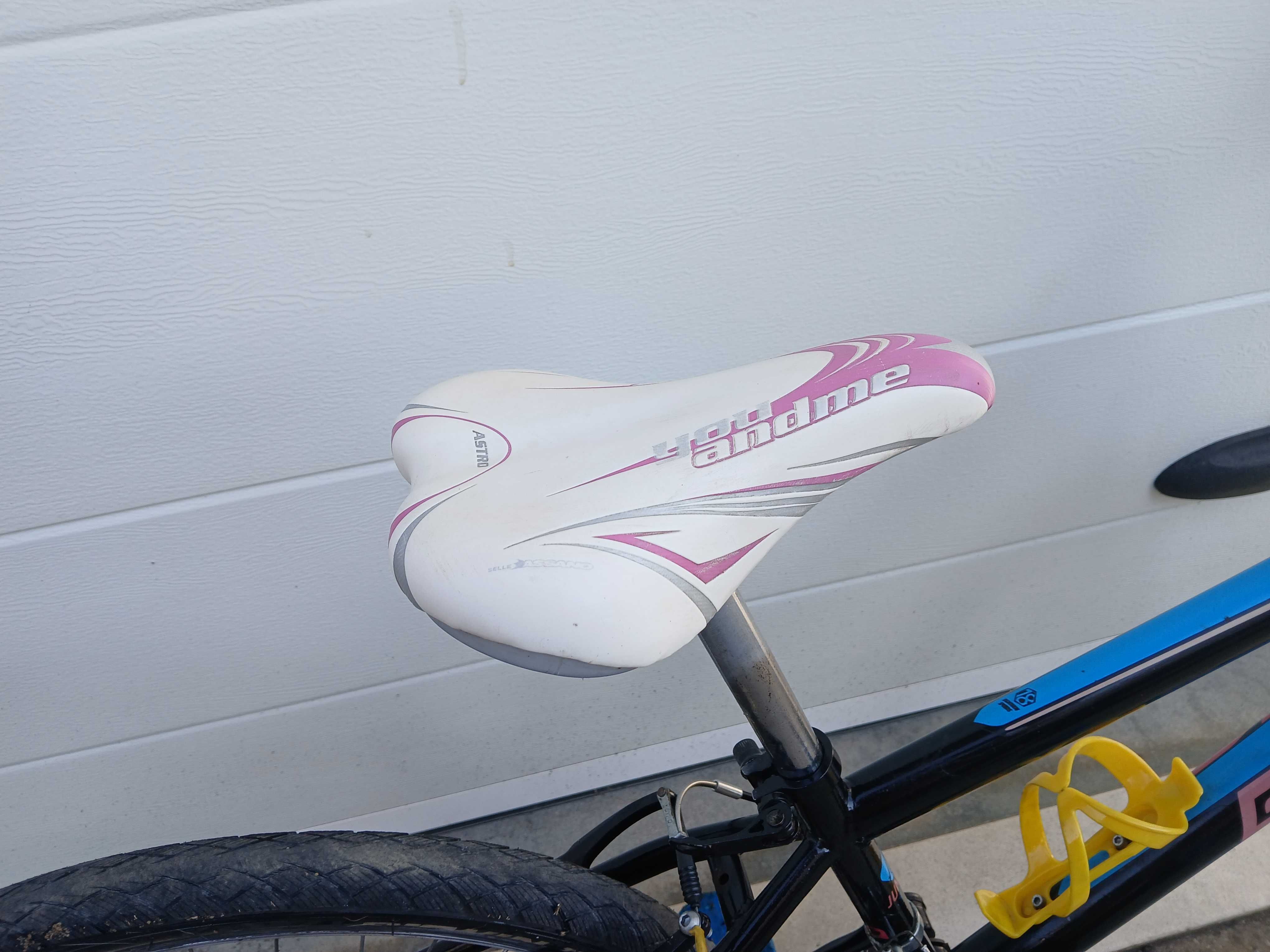 Bicicleta BERG roda 24 e 18 velocidades