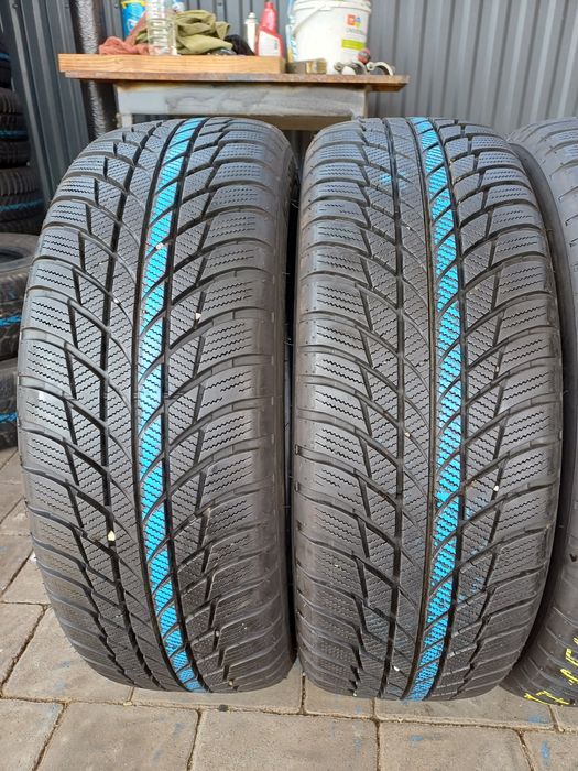 205 60 17 Bridgestone Blizzak LM001 зимові 80%