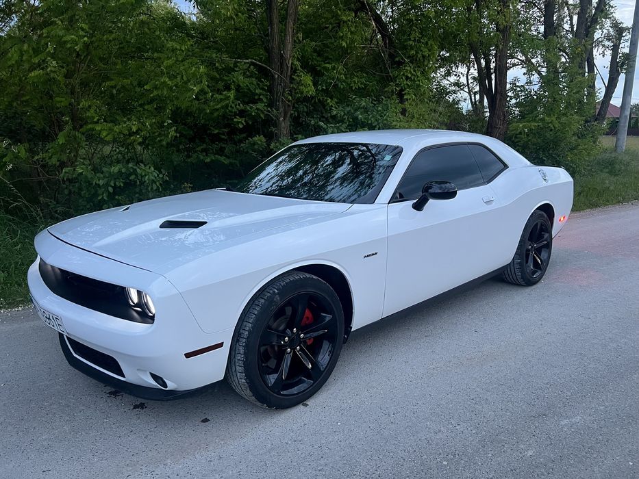 Dodge Challenger RT Hemi V8
