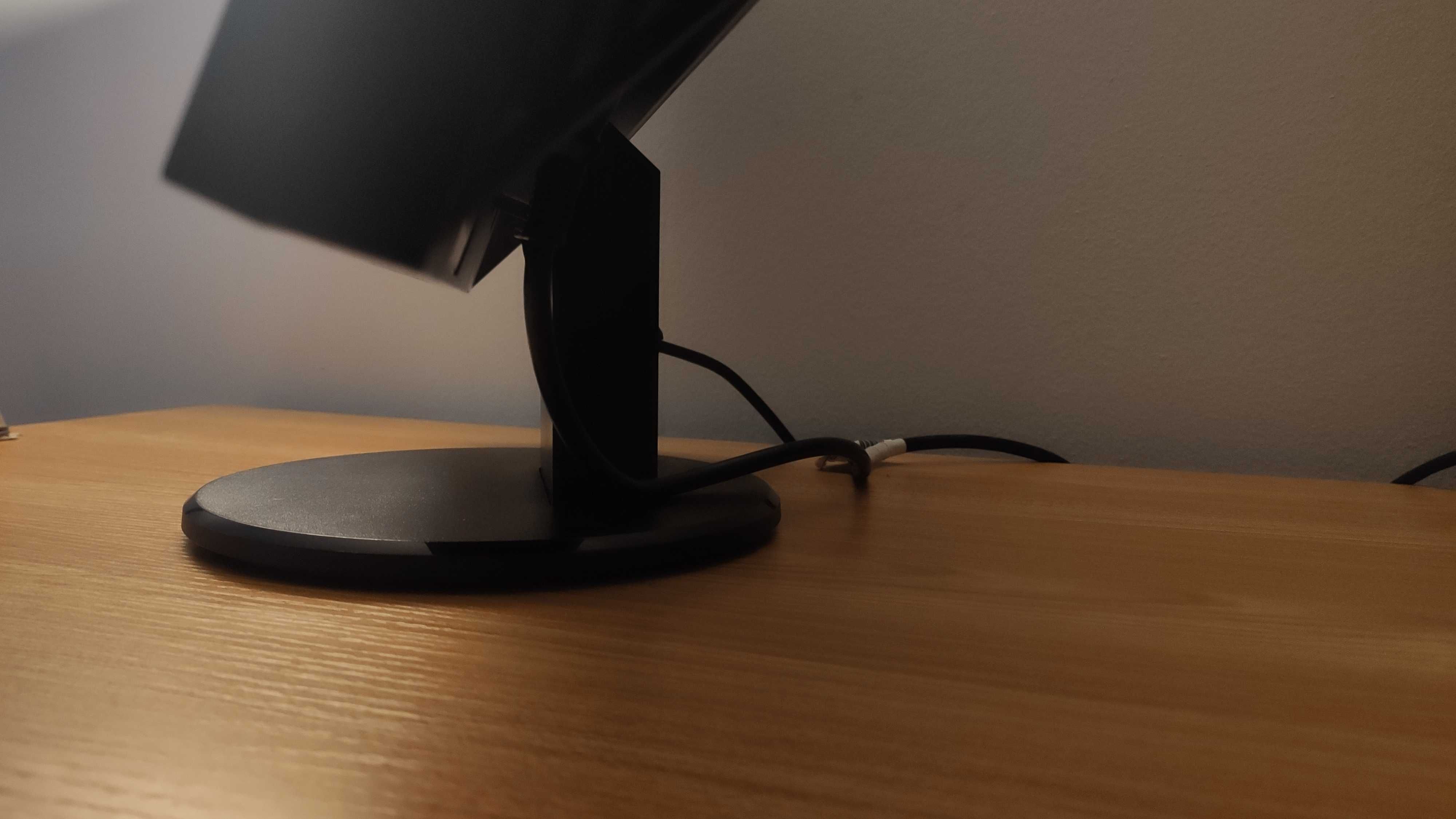 Monitor Acer V223HQLCBD czarny 21,5 cala 1920x1080 Led
