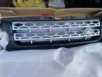 Решітка радіатора lendrover discovery 4, 2011рік