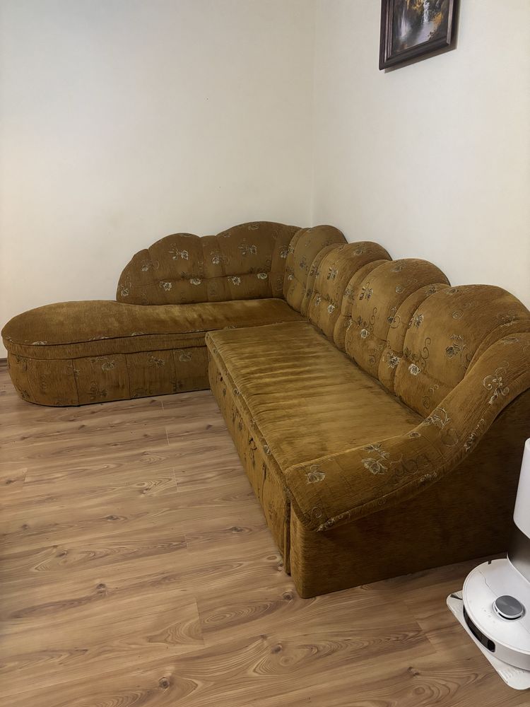 Naroznik rozkładany z funkcją spania