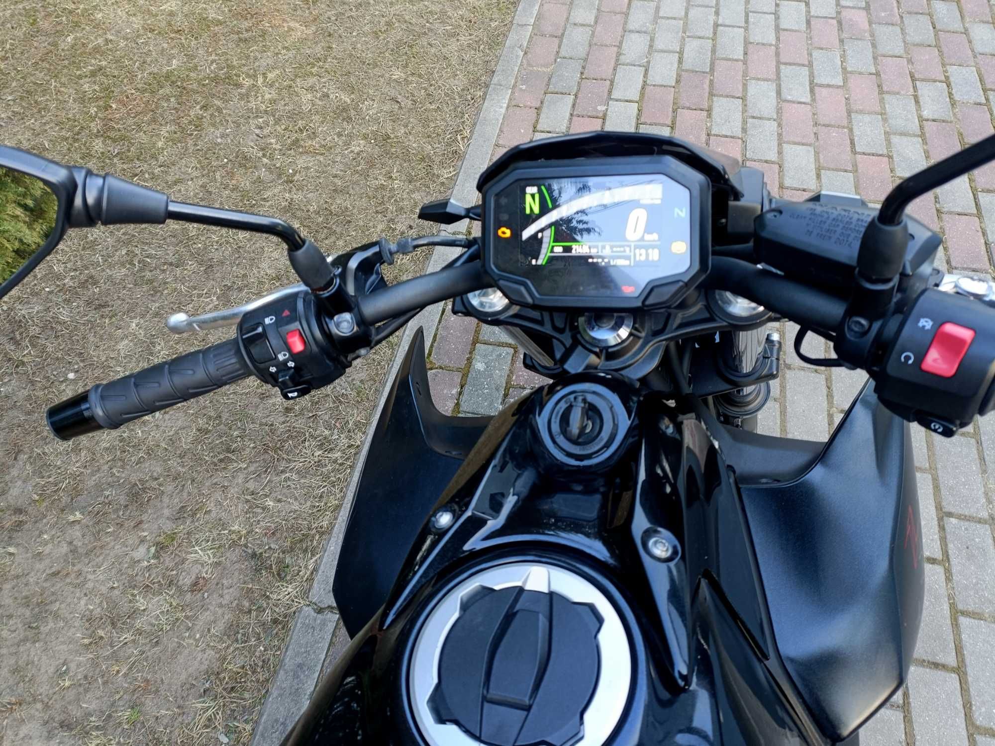 KAWASAKI Z650 Rok 2021 35 kW A2 IXIL