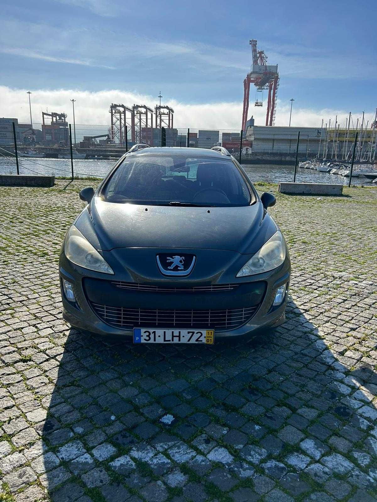 Peugeot 308 SW em muito bom estado.