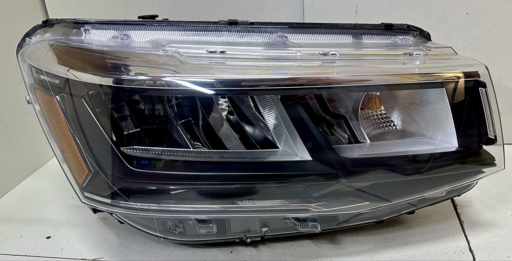 Фара правая Volkswagen Taos LED 2021 2022 2023 2GJ941036