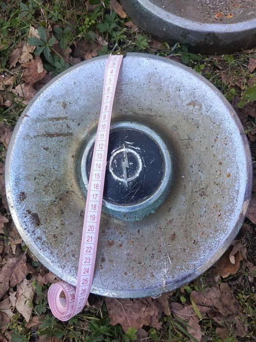 Kołpaki od starych samochodów