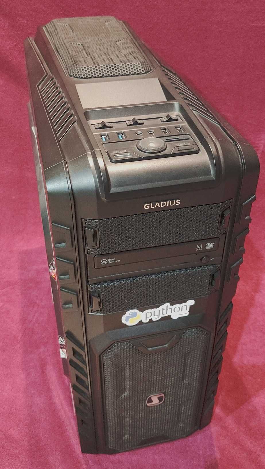 Komputer stacjonarny z Intel  i5-6500 SSD 240GB Wi-Fi