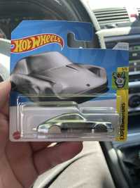 Машинка бредок hot wheels porshe 911