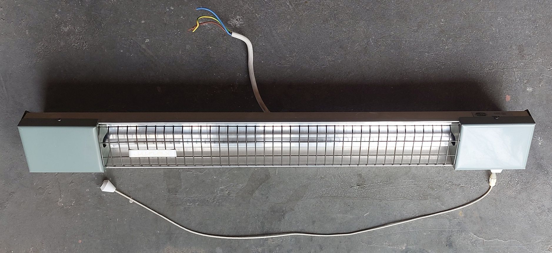 Aquecedor de parede Junex, 750W, usado, a funcionar