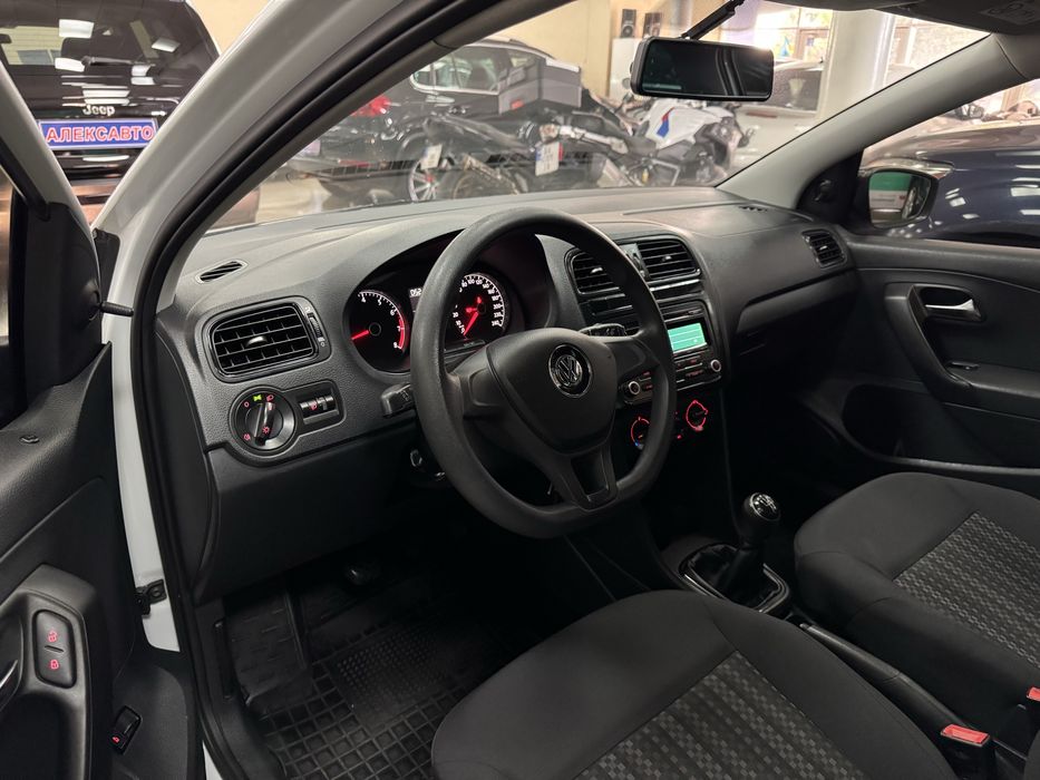 Volkswagen Polo Sedan 1.6 MPI 5МКПП 2017 р.в. (90 к.с)