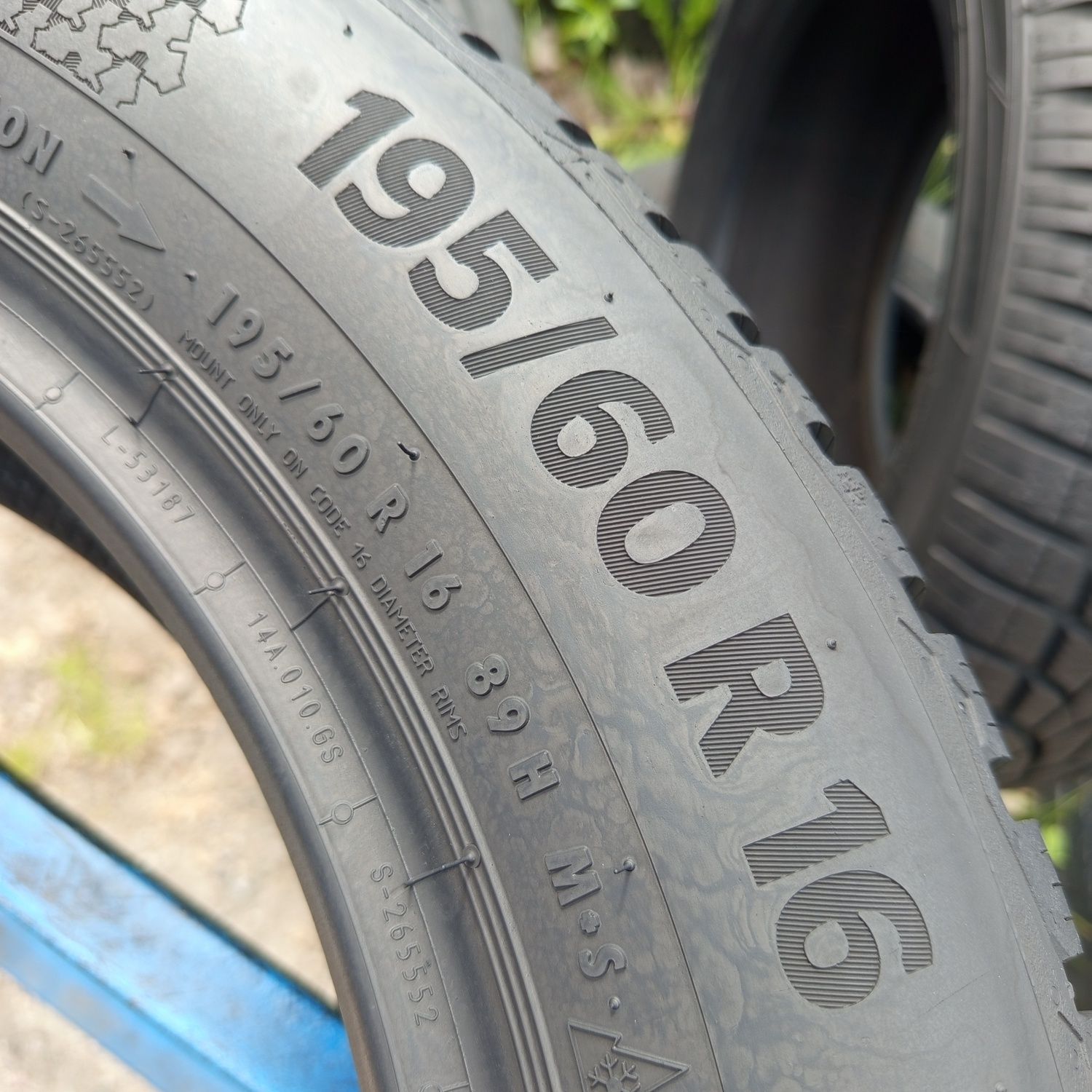 2 lub 4x 195/60r16 Continental TS870 z 2022r 8mm