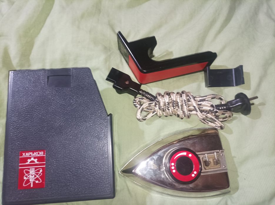 Утюг  дорожній СССР  рабочий