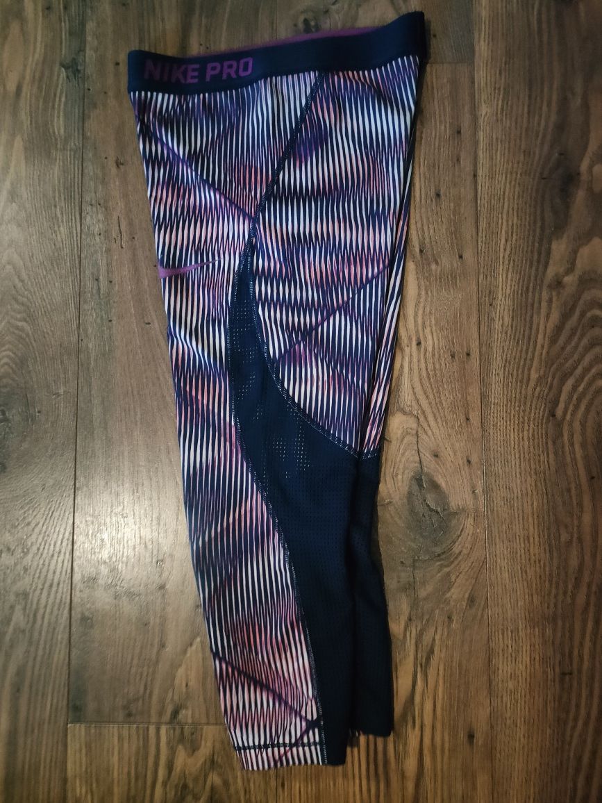 świetne legginsy Nike Pro za kolana 146 - 156