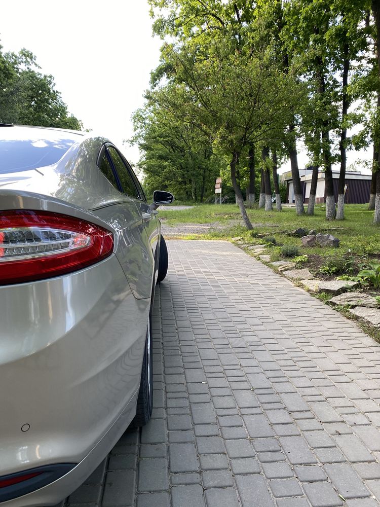 Ford Fusion 2015р 2.5 бензин