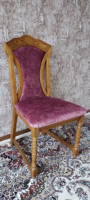Стулья для гостиной.