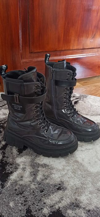 Зимове взуття на дівчинку 35 розмір