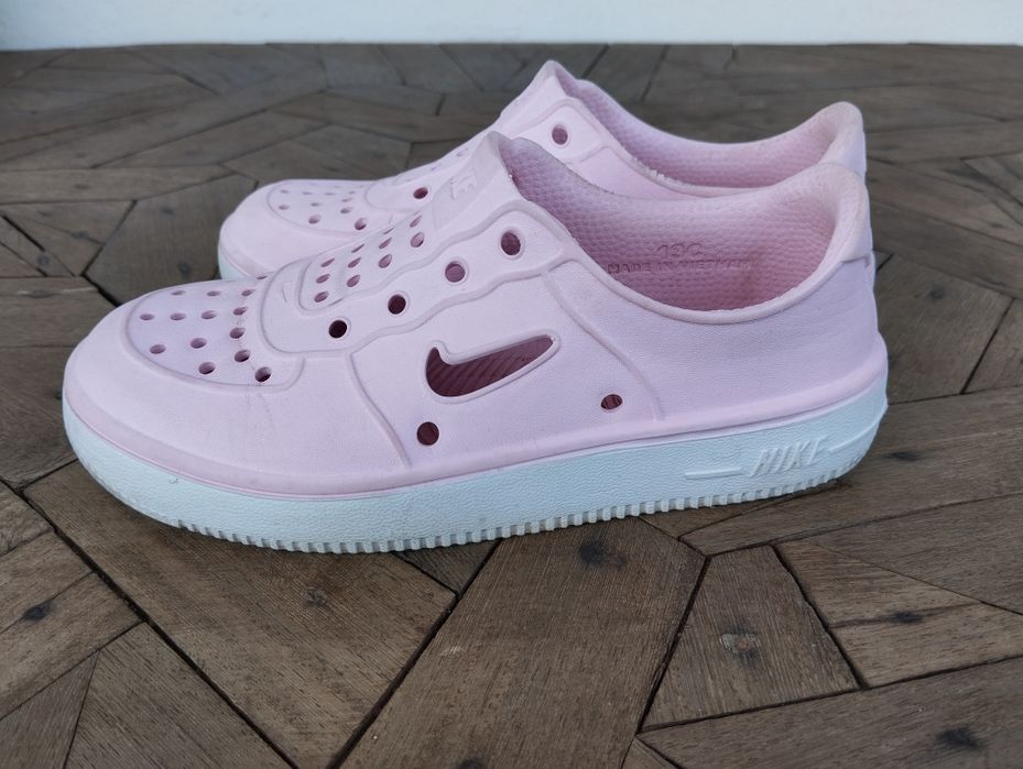 Ténis Nike de menina