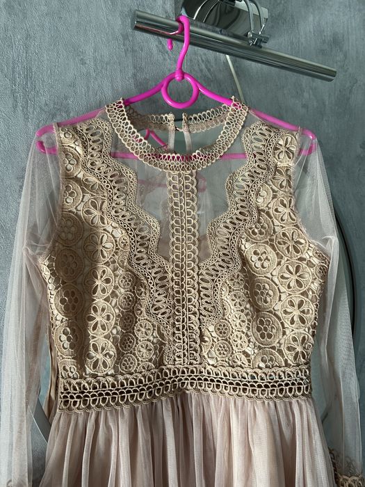 Sukienka na wesele, koronka, tiul beżowa roz M