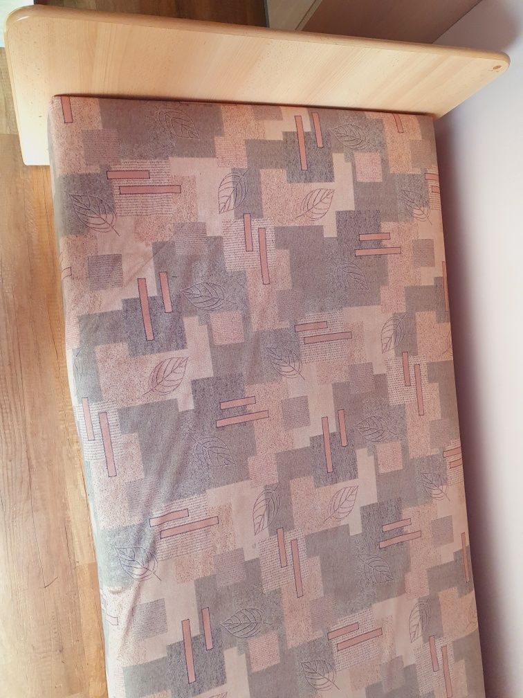 Łóżko z pojemnikiem 80×200 leżanka
