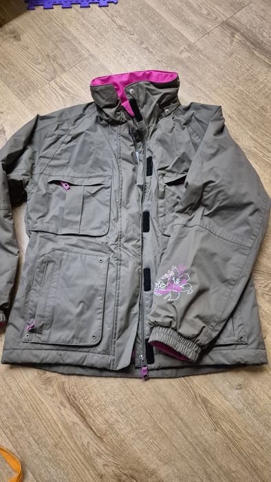 Гірна куртка жіноча