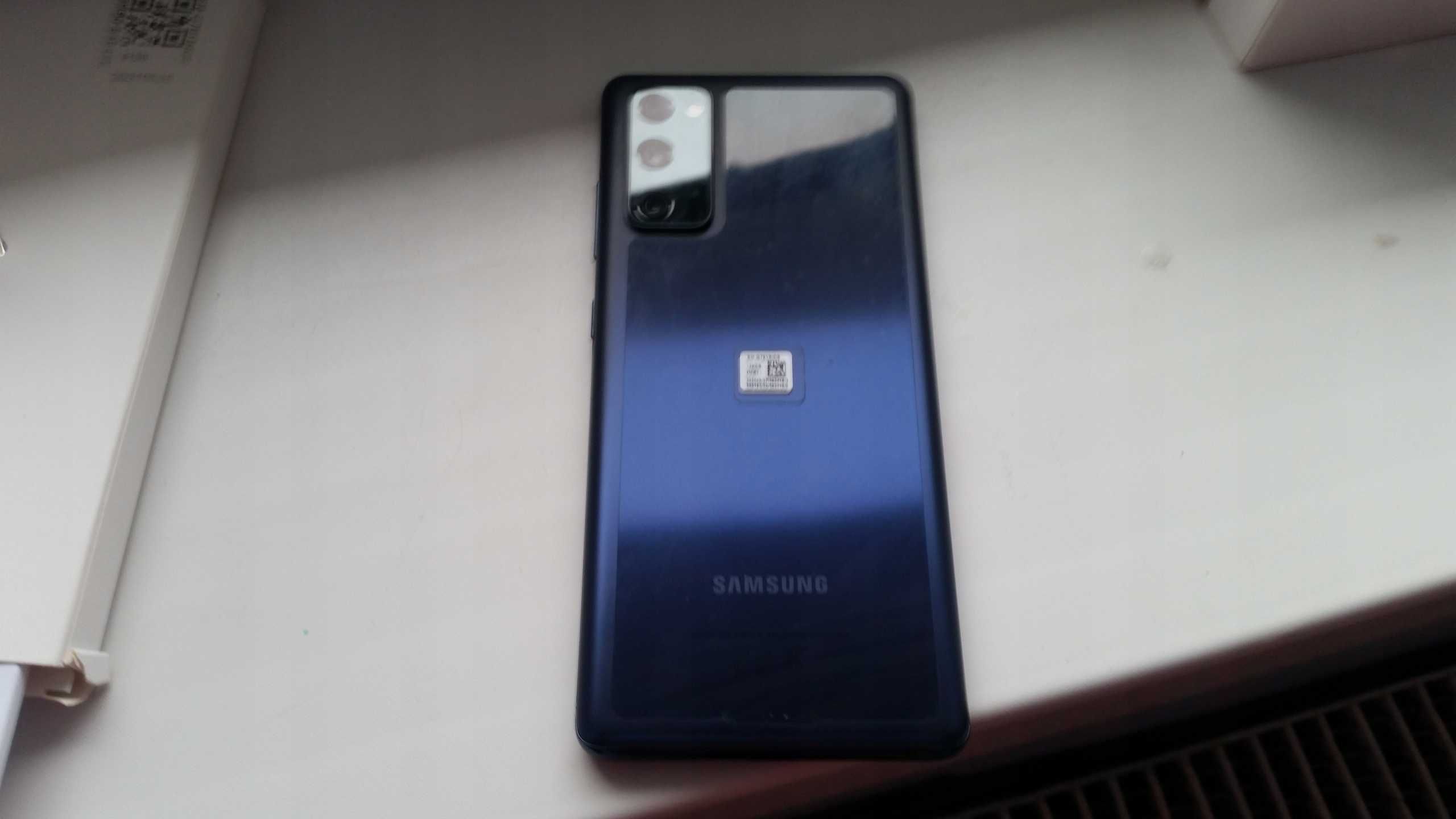 Smartfon Samsung Galaxy S20 FE 5G 6 GB / 128 GB niebieski T mobile
