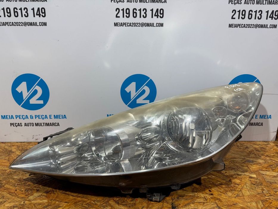 Farol esquerdo Peugeot 308 de 2009