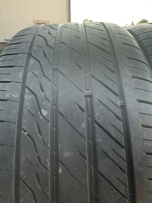 Opony 275/40/19  stan dobry