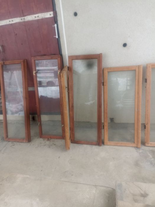 Рамки віконні зі склом різних розмірів