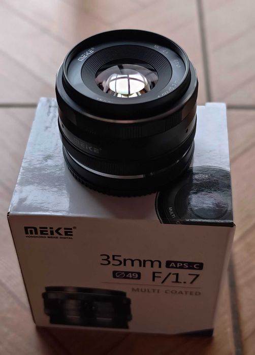 Camera DSLR Sony Alpha 6000 + SELP1650 + SEL90M28G + SEL1018 + MK-35mm