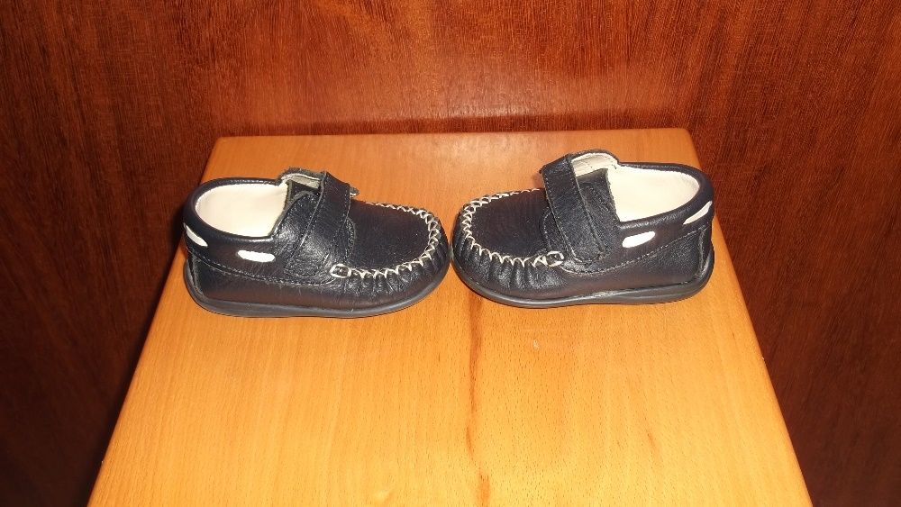 sapatos de menino bebé lindos