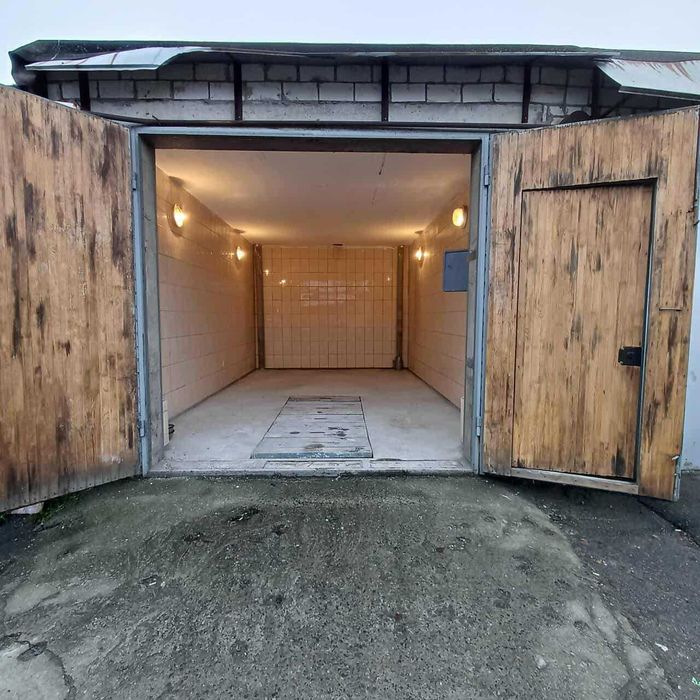 ЗДАМ гараж  ГСК Энергетик  ул.Затишна 1, высота ворот 2.5м  !