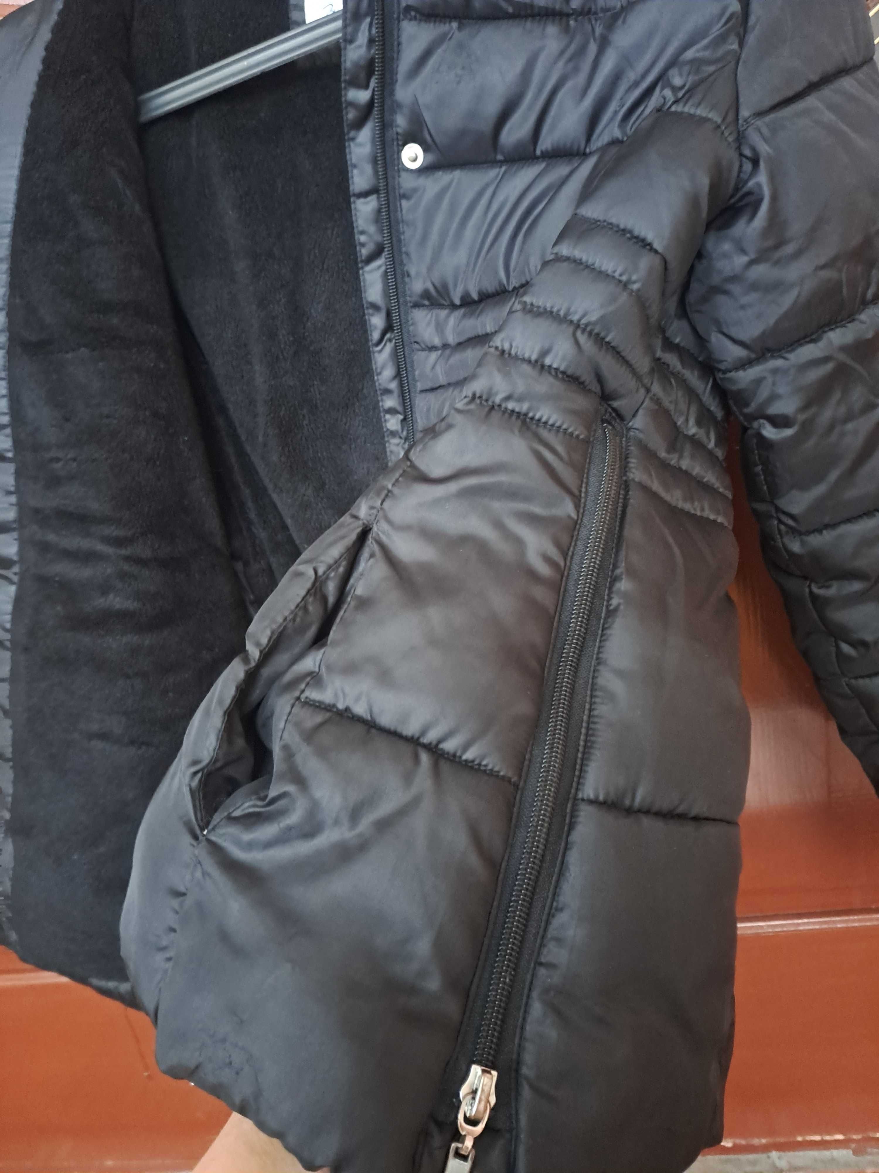 Тепленька курточка на дівчинку, 152р