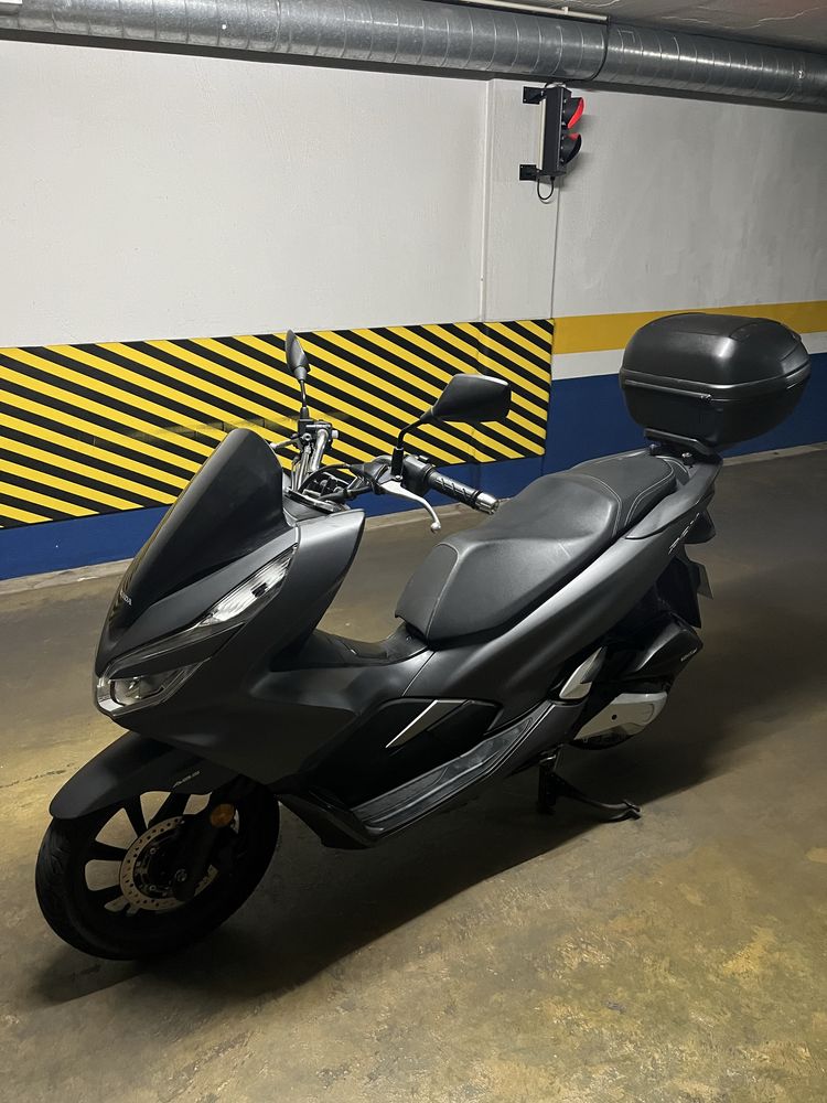 Honda PCX 125 em bom estado