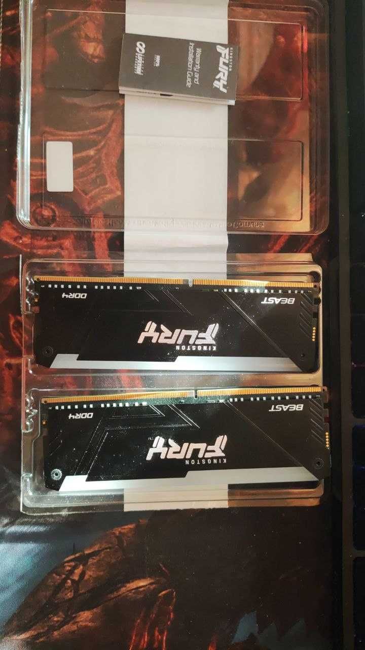 Kingston FURY RGB (3200Mhz)DDR4) 8*8