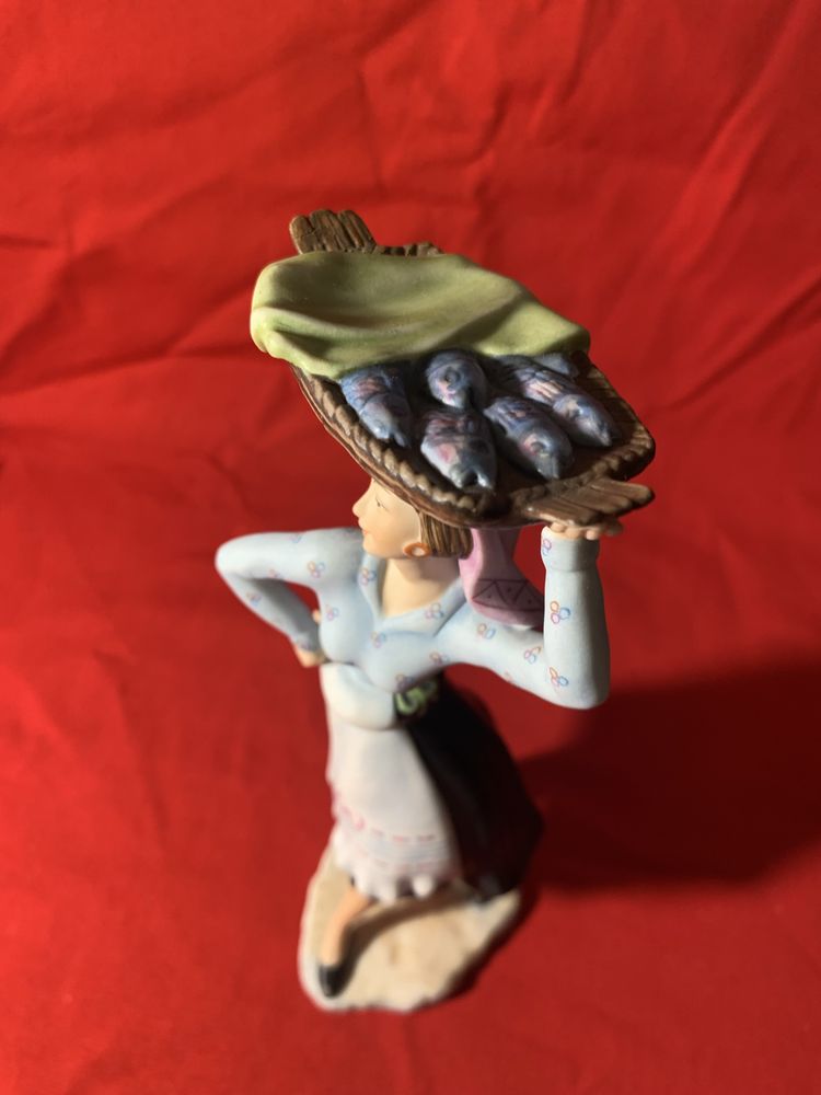 Figura Regional Vista Alegre Biscuit