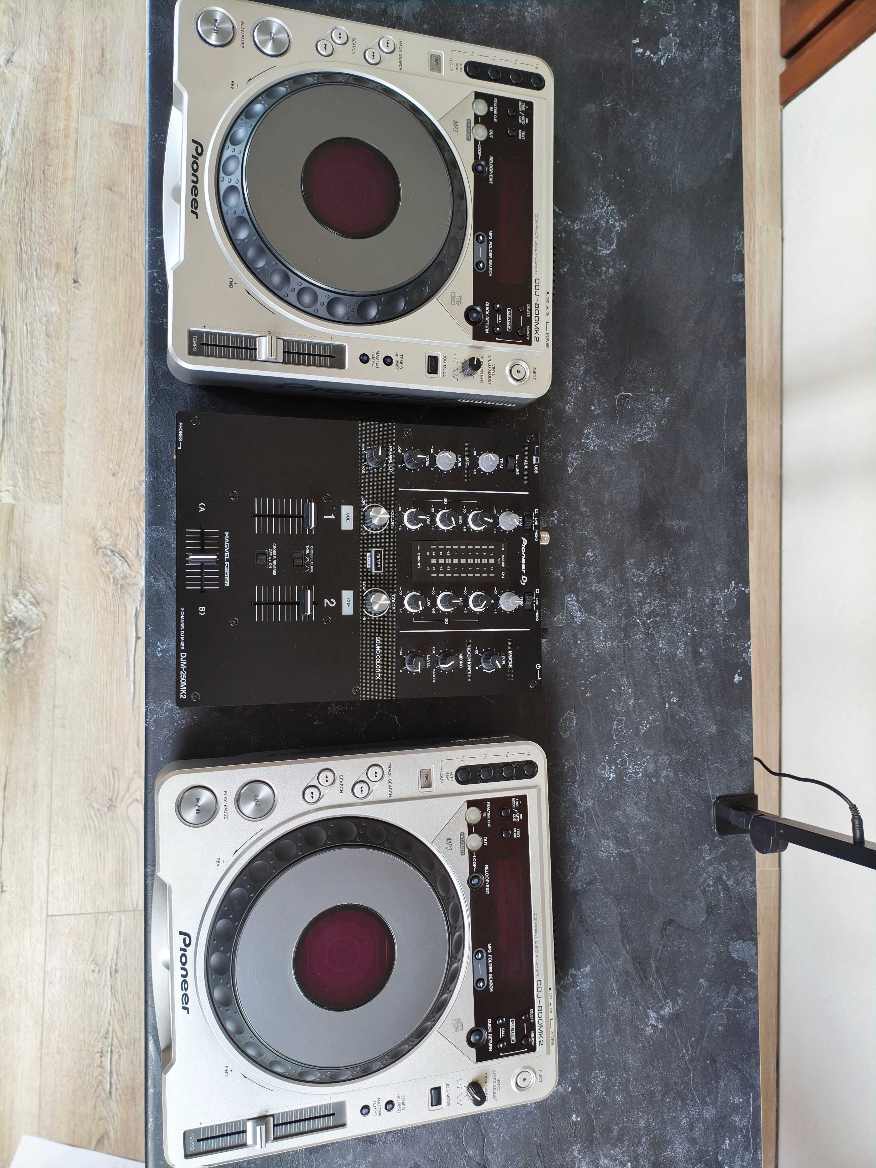 Zastaw DJ Pioneer CDJ-800 MK2 i DJM-250 MK2