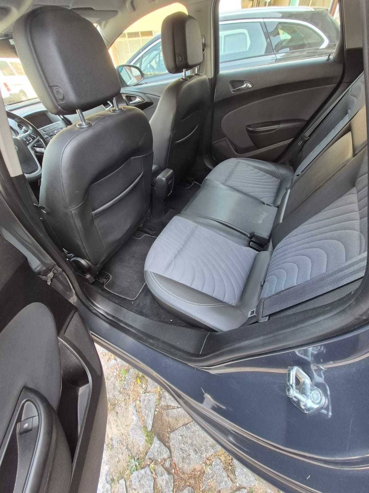 Opel Astra TOURER 2015