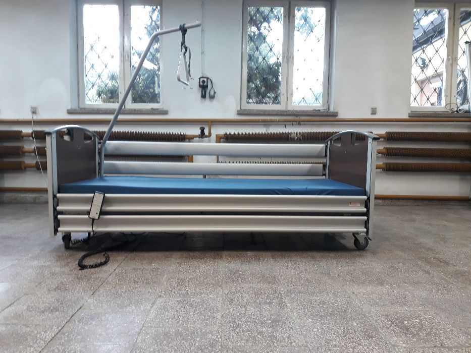 Zestaw łóżko rehabilitacyjne PCC z materacem w pokrowcu nieprzemakalny