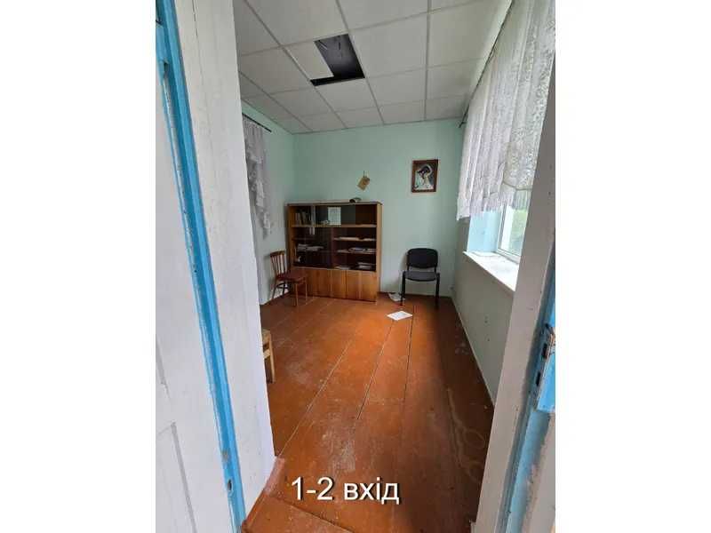 ПРОДАЖ - Нежитлова будівля, загальною площею 52,9 м2  с.Завадівка