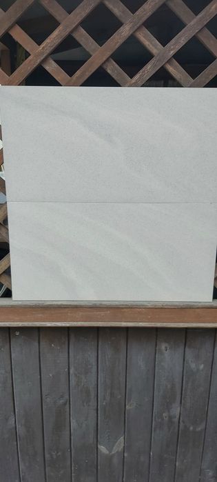 Płytki oraz stopnice Paradyż