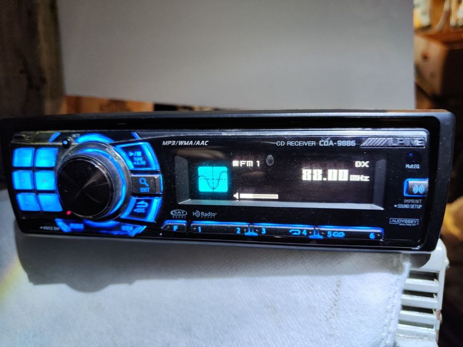 Автомагнитола Alpine cda9886