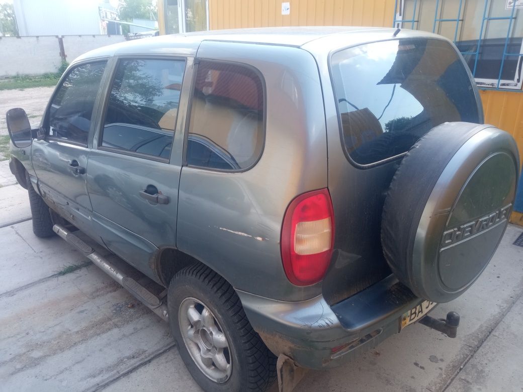 Продам Нива Шевролет