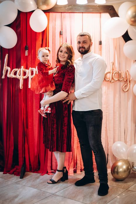 Жіноча бордова сукня!