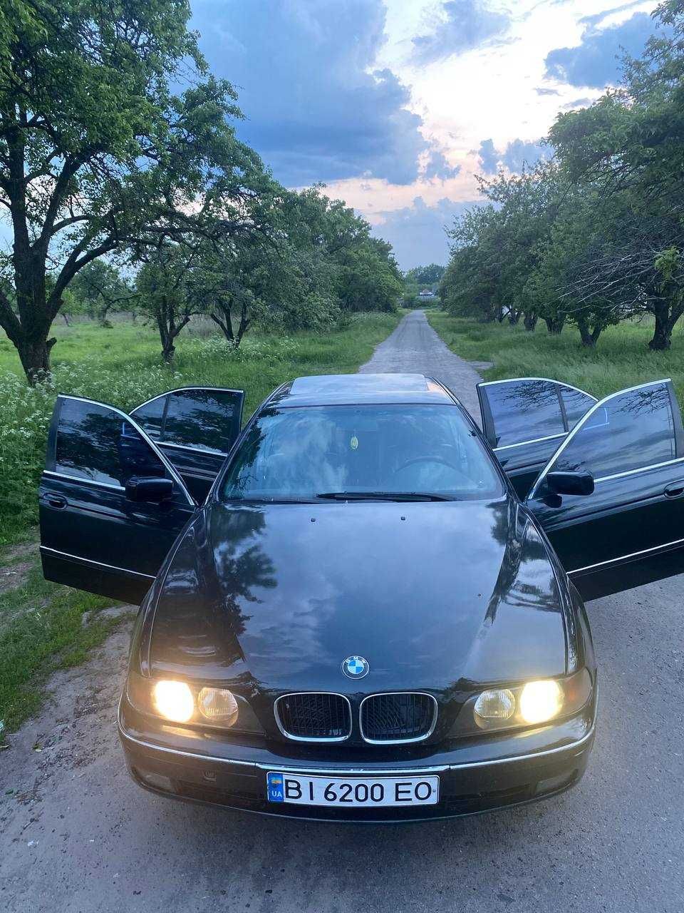 Продам BMW E39 525i