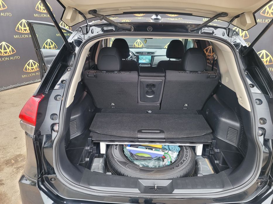 Продажа власного  Nissan X- Trail кінець 19 року. 
https