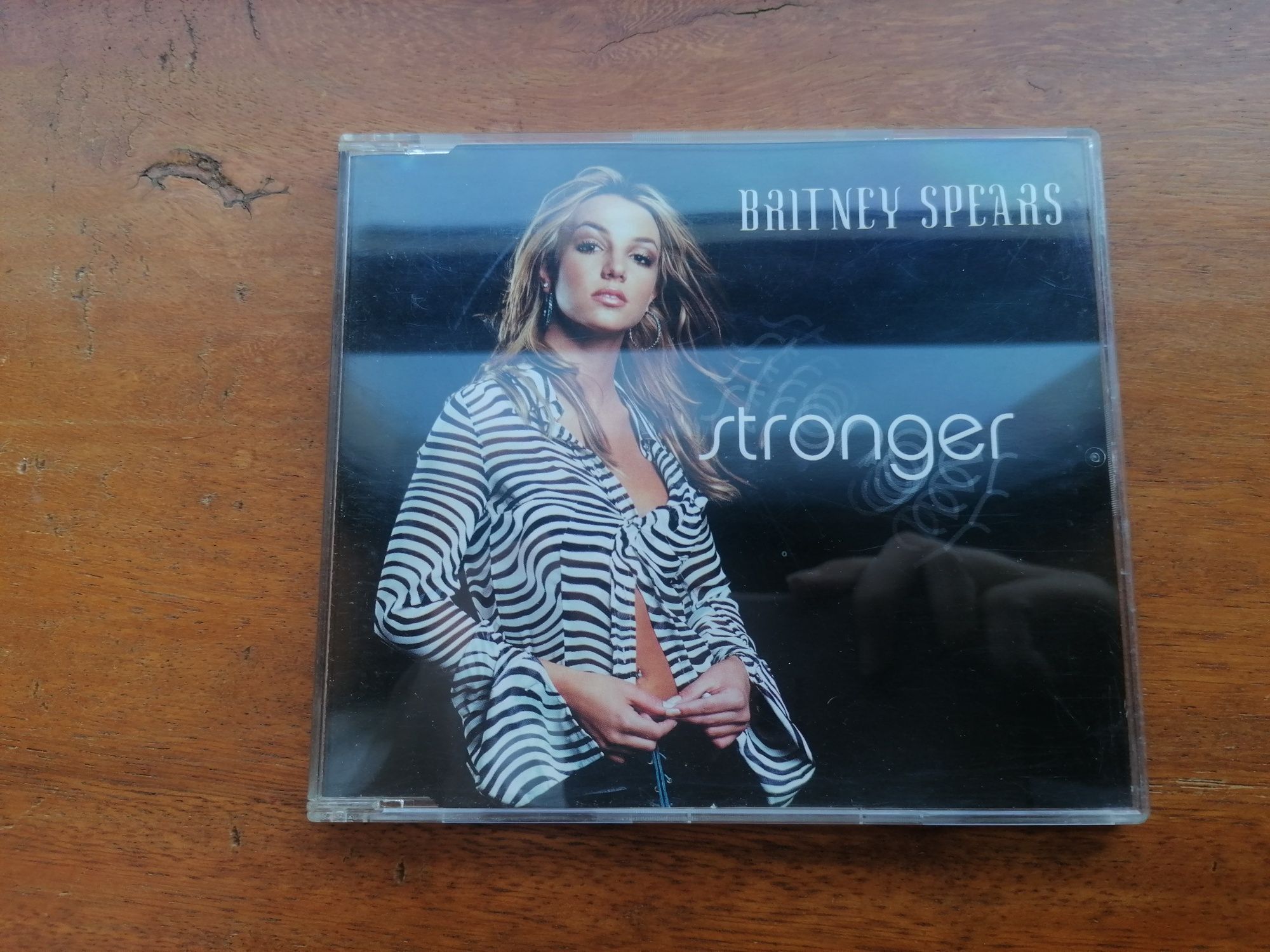 Single Britney Spears "Stronger"