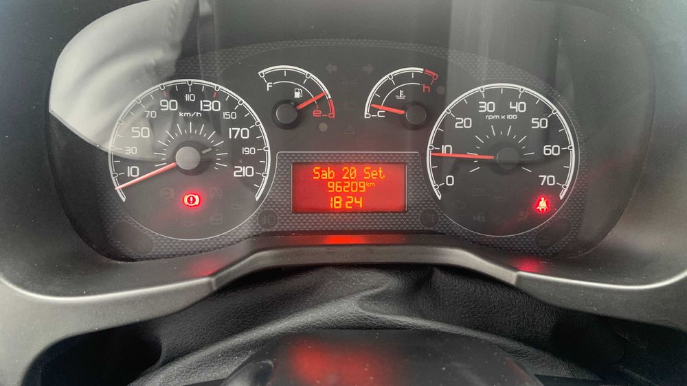 Fiat Fiorino 1.3 MJet- 96210 Kmos- Isolamento Térmico-2014